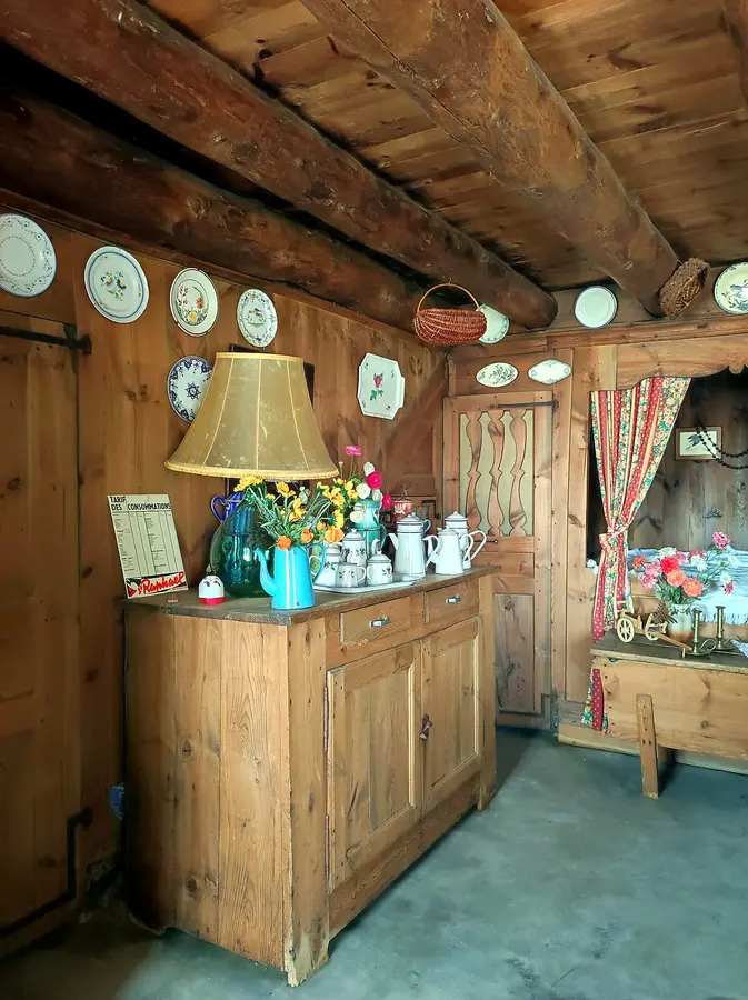 Ancienne maison — vue complémentaire — maison à vendre à La Vialette